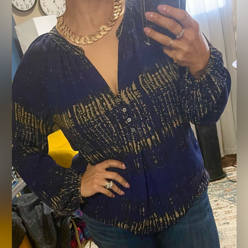Elegant Navy & gold blouse
